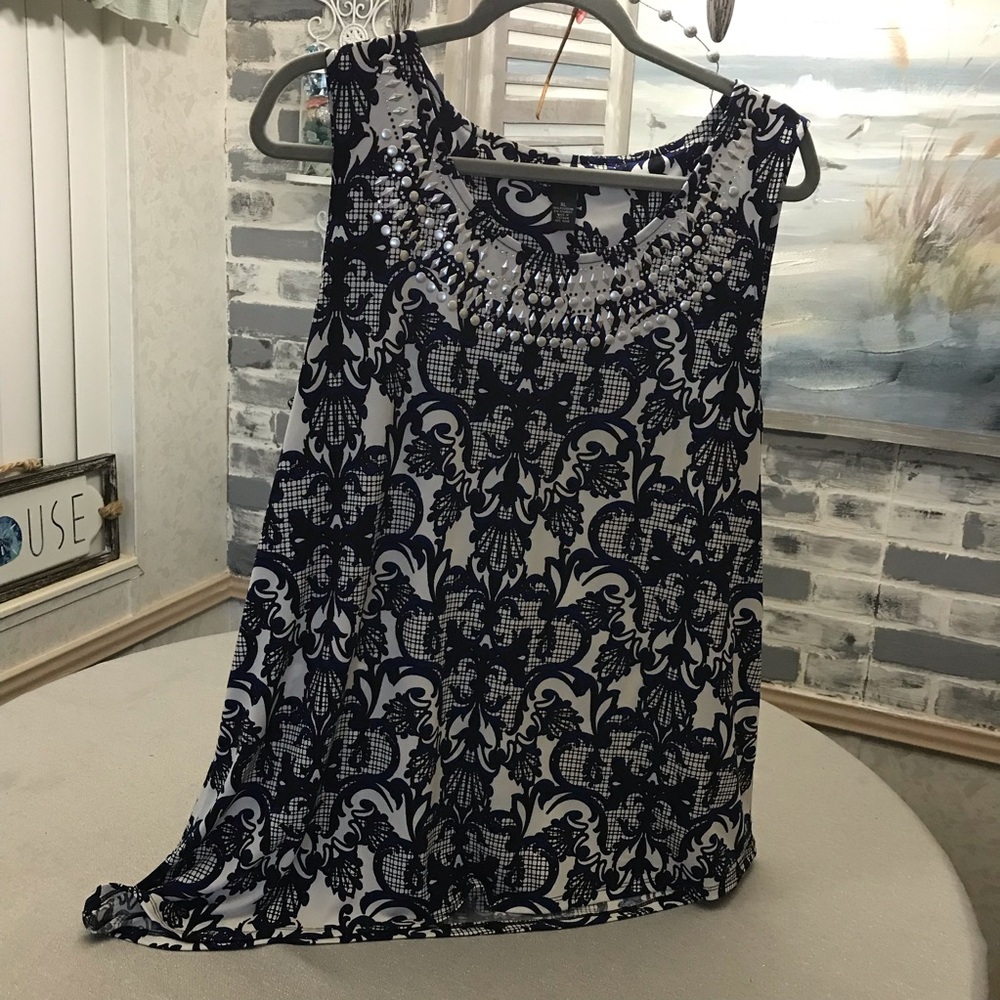 Alfani Black and White Ornate Women's Blouse